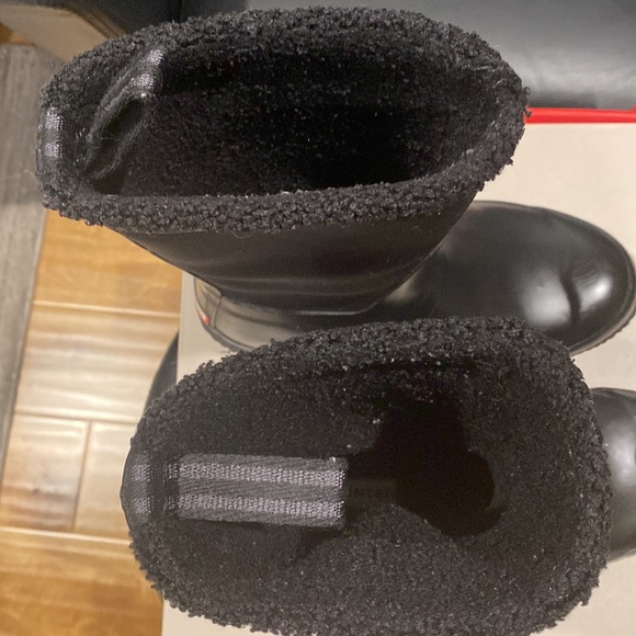 Hunter Black Roll Top Sherpa Boot - Size 7 - Picture 4 of 9